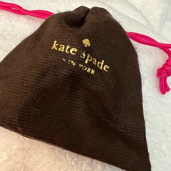 Boutique item not outlet
NWT’s Katespade complete ladybug jewelry collection - Picture 11 of 11